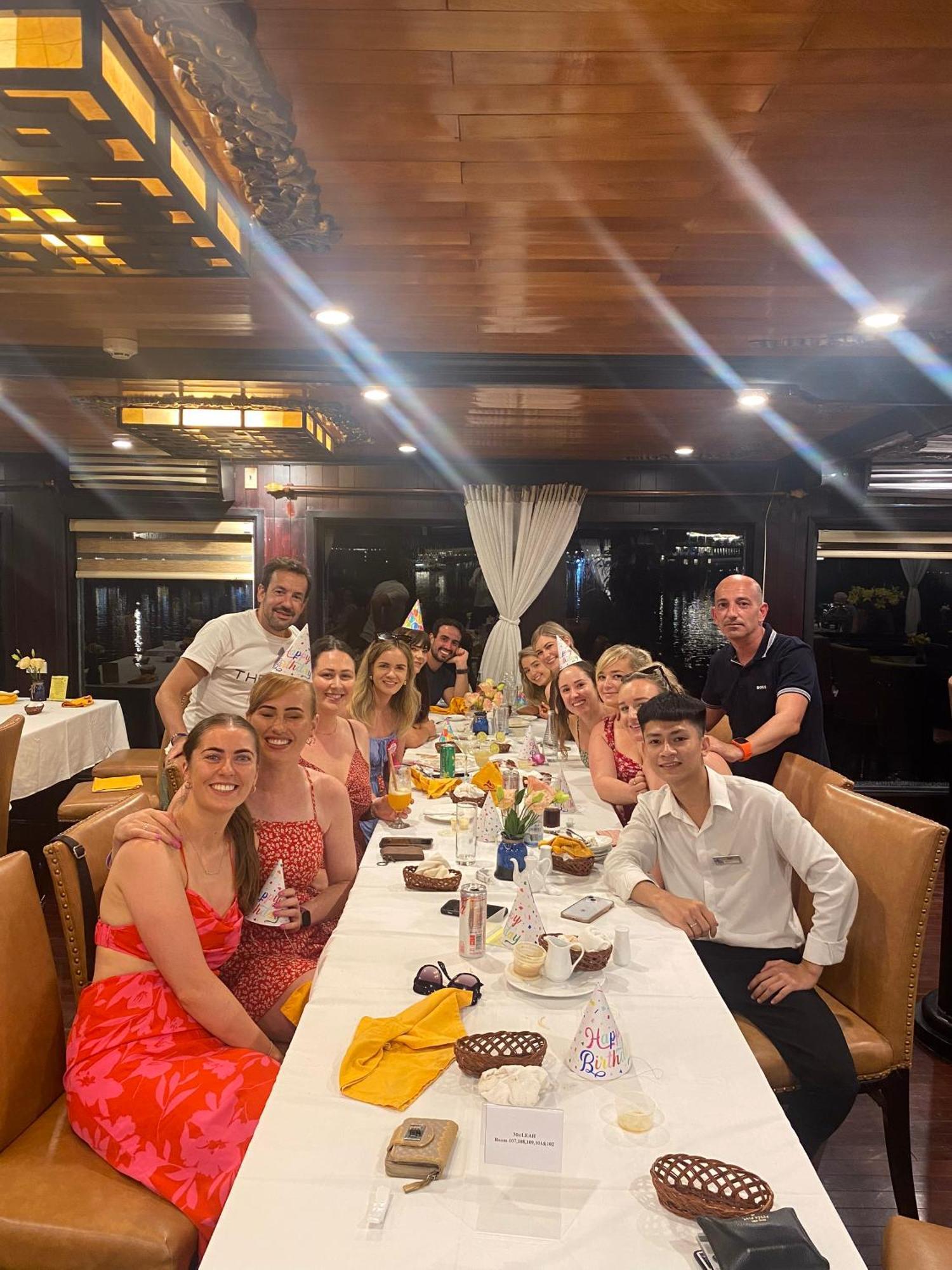 Arcady Boutique Cruise Hotel ฮาลอง ภายนอก รูปภาพ