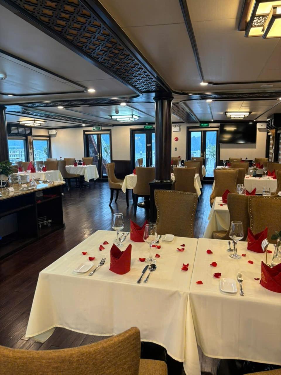 Arcady Boutique Cruise Hotel ฮาลอง ภายนอก รูปภาพ